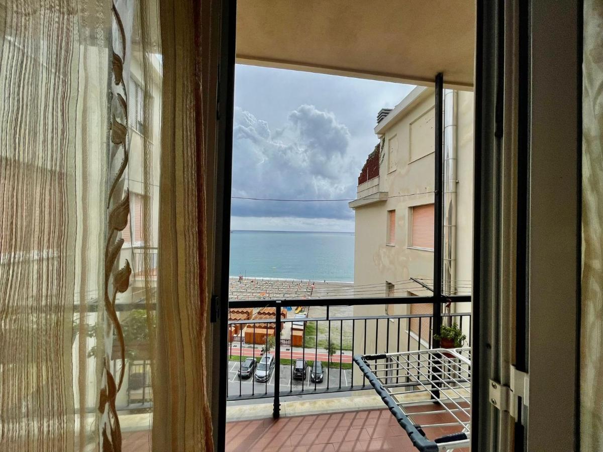 Casa Conchiglia Villa Vado Ligure Exterior foto